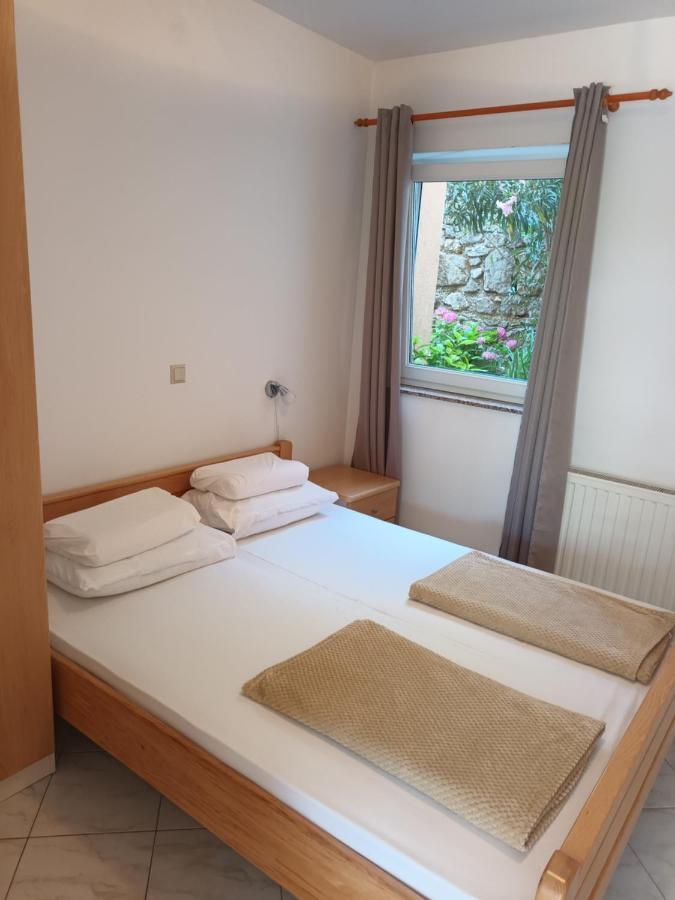 Sea & Honey Appartement Krk Town Buitenkant foto